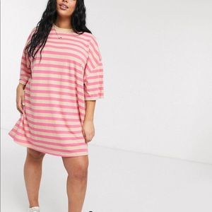Super Oversized T-Shirt Dress in pink and camel